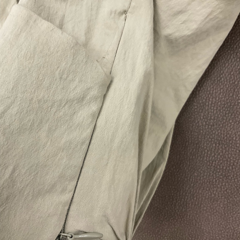 Zara Cream Pleated Crop Top - Picture 2 of 4